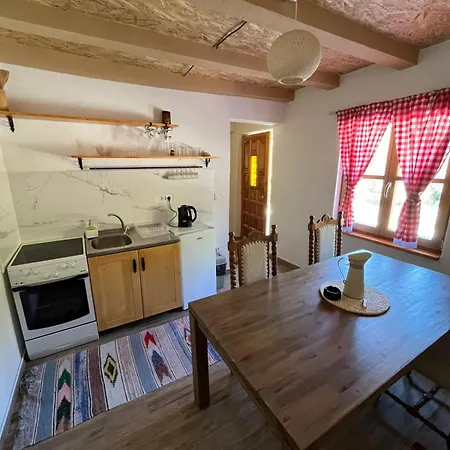 Daire Etno House Kanjina *